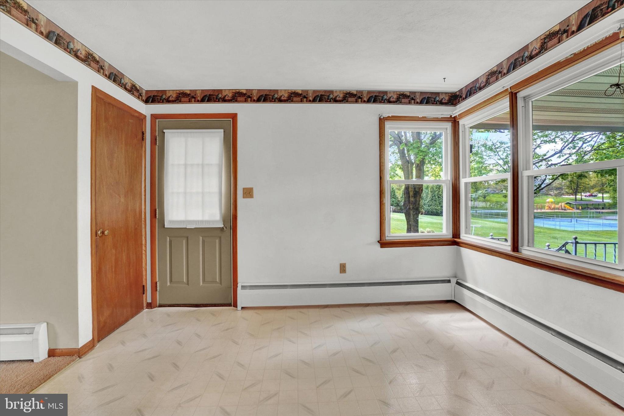9350 East Springfield Road Seven Valleys, PA 17360 - Photo 12 of 18