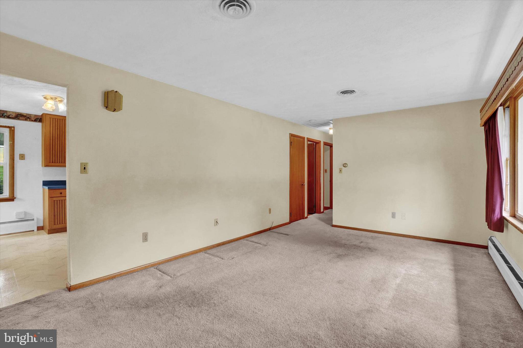 9350 East Springfield Road Seven Valleys, PA 17360 - Photo 5 of 18