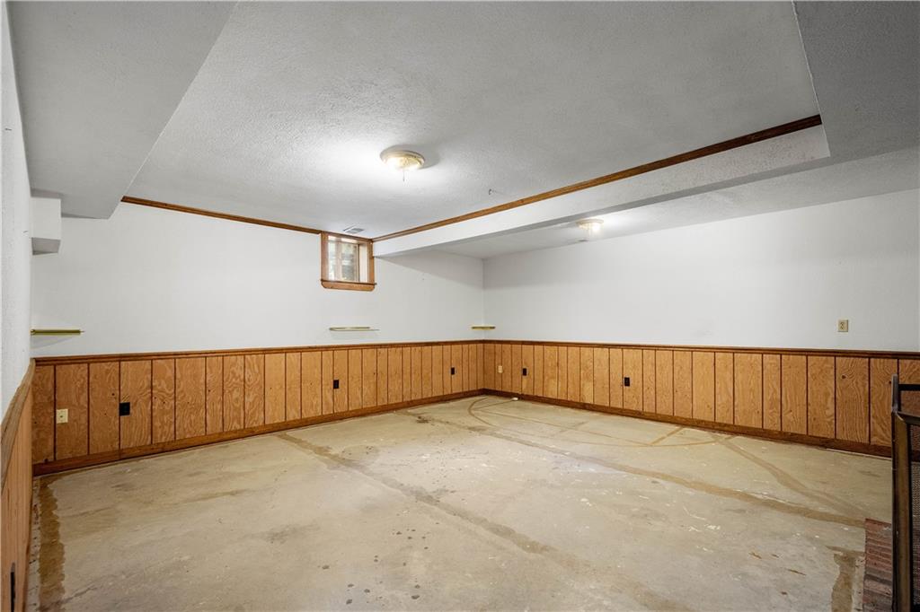 297 Alamae Lakes Road Washington, PA 15301 - Photo 36 of 43 Gallery Image 36