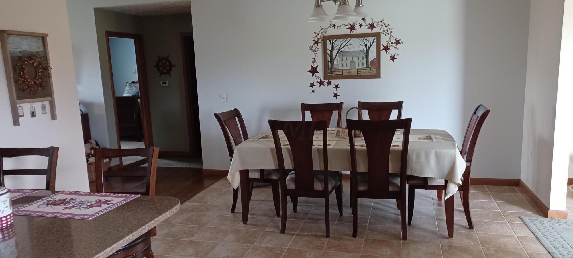 15397 Gibson Road Ashville, OH 43103 - Photo 9 of 19 R1 (9)