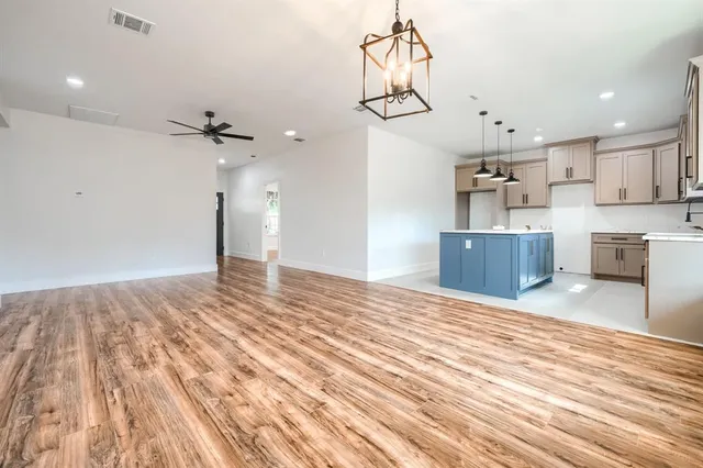 $475,000 | 3322 Collins Boulevard, Garland, TX 75044