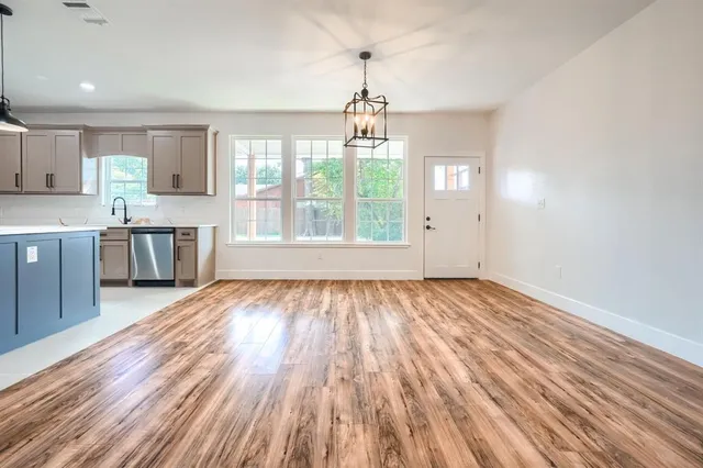 $475,000 | 3322 Collins Boulevard, Garland, TX 75044