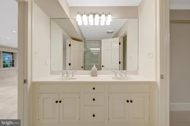 $4,400,000 | 8014 Greenwich Woods Drive, McLean, VA 22102