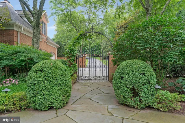 $4,400,000 | 8014 Greenwich Woods Drive, McLean, VA 22102