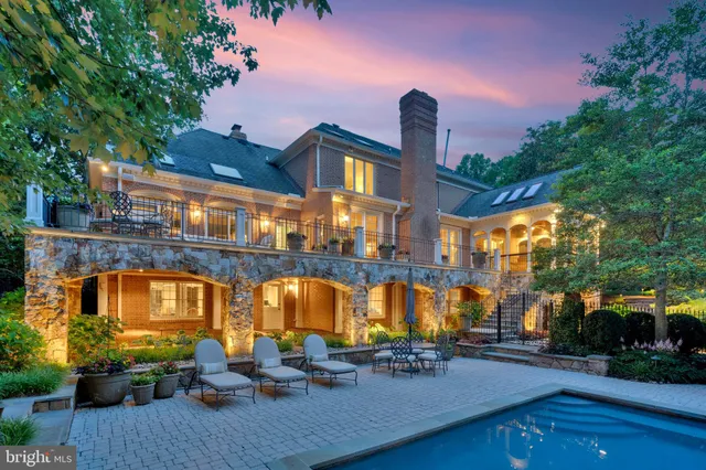 $4,400,000 | 8014 Greenwich Woods Drive, McLean, VA 22102