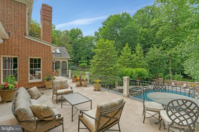 $4,400,000 | 8014 Greenwich Woods Drive, McLean, VA 22102