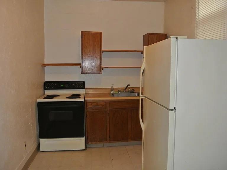 1120 Hope Hollow Road Carnegie, PA 15106 - Photo 3 of 15 Gallery Image 3