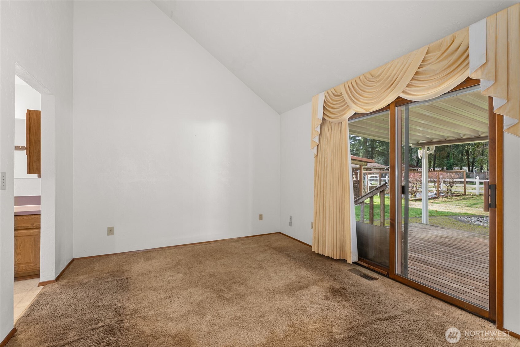 141 East Deer Creek Road Shelton, WA 98584 - Photo 16 of 40 an empty room with entrance