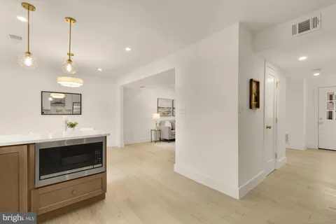 $675,000 | 9532 Burdett Road, Burke, VA 22015