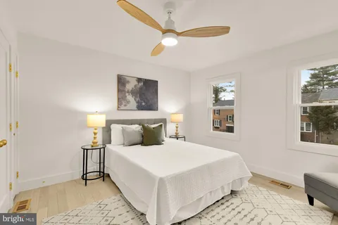 $675,000 | 9532 Burdett Road, Burke, VA 22015