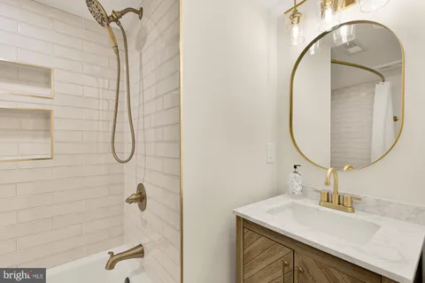 $675,000 | 9532 Burdett Road, Burke, VA 22015