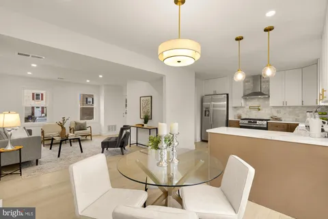 $675,000 | 9532 Burdett Road, Burke, VA 22015