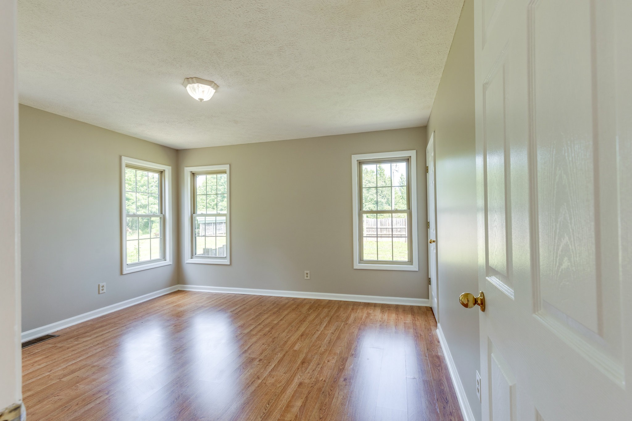 424 Charles McClearen Road Hohenwald, TN 38462 - Photo 14 of 80