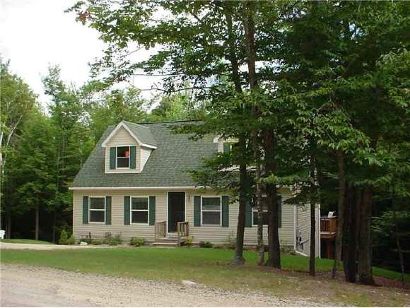 136 Lovell Heights Road Wakefield, NH 03872 - Photo 1 of 6 Gallery Image 1
