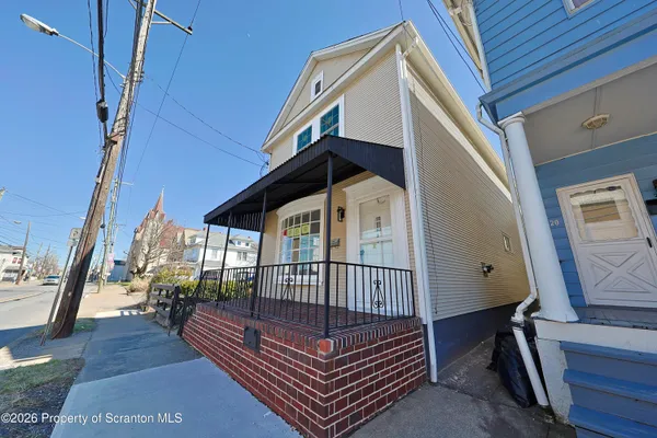 $295,000 | 318 West Main Street, Plymouth, PA 18651