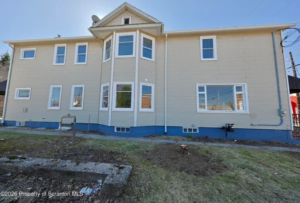 $295,000 | 318 West Main Street, Plymouth, PA 18651