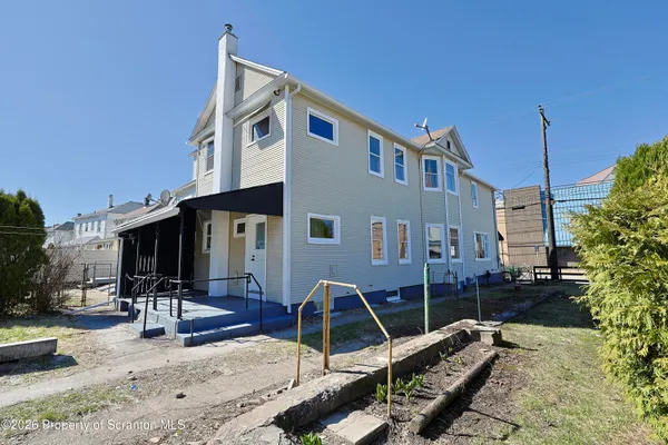 $295,000 | 318 West Main Street, Plymouth, PA 18651