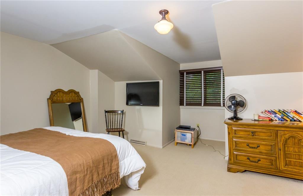 5922 Howe Street, Unit 304 Pittsburgh, PA 15232 - Photo 10 of 22 Gallery Image 10