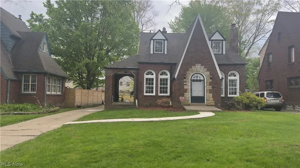 $285,000 | 132 Jennette Drive, Youngstown, OH 44512