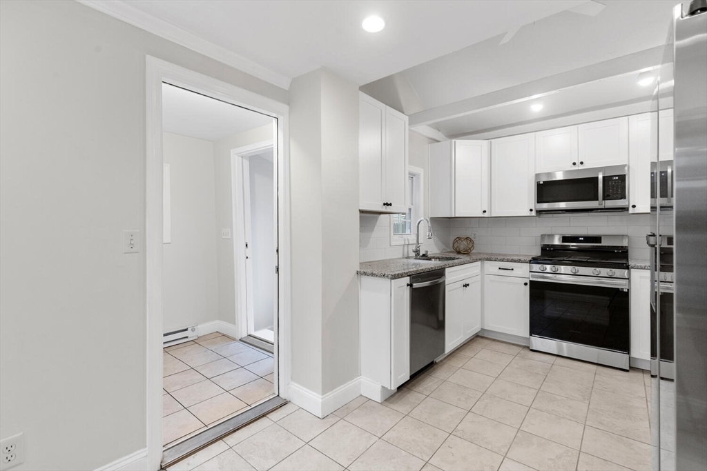 42 Middle Street, Unit 42 Gloucester, MA 01930 - Photo 11 of 21