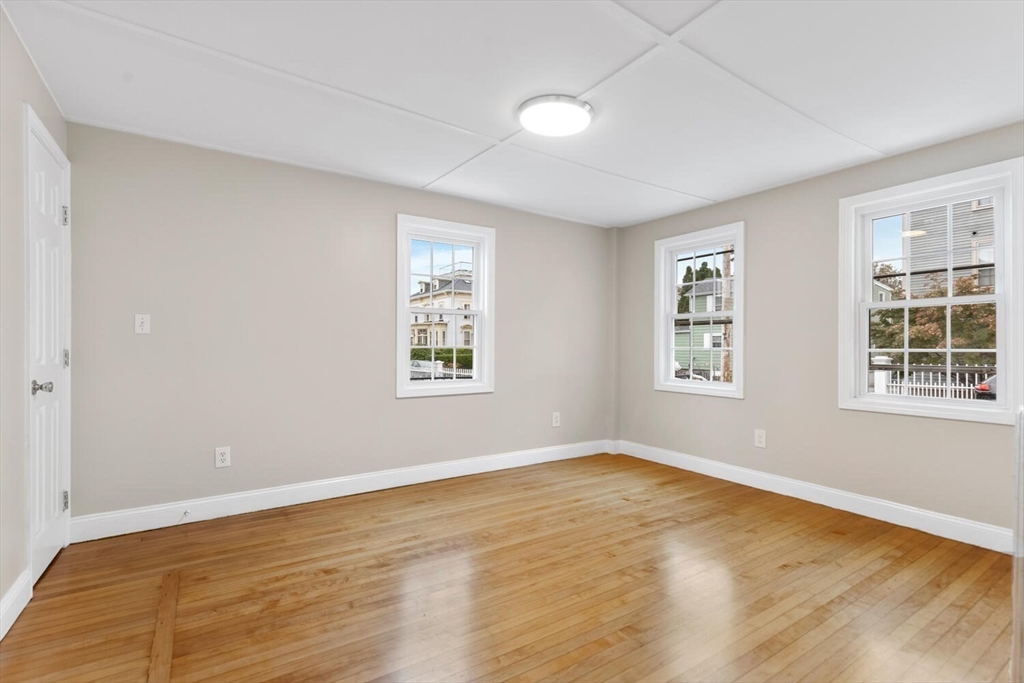 42 Middle Street, Unit 42 Gloucester, MA 01930 - Photo 3 of 21