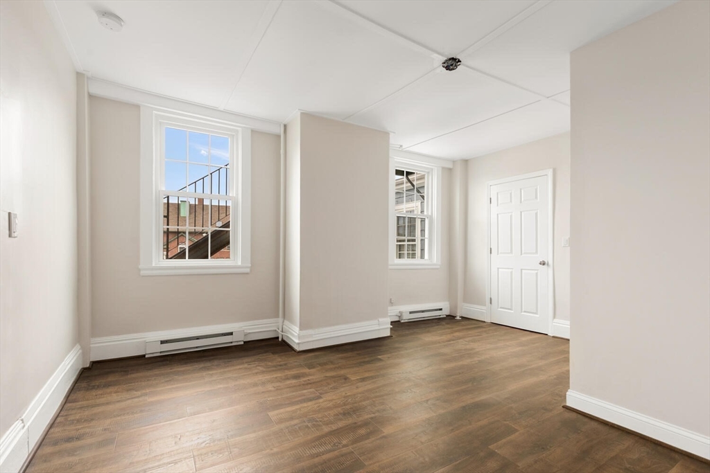 42 Middle Street, Unit 42 Gloucester, MA 01930 - Photo 5 of 21