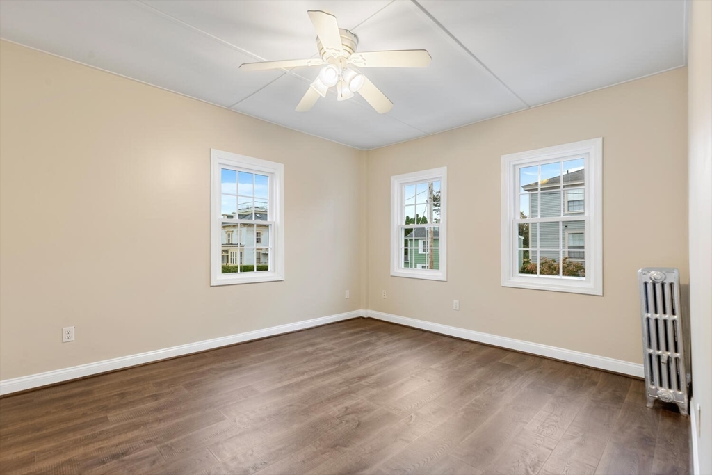 42 Middle Street, Unit 42 Gloucester, MA 01930 - Photo 6 of 21