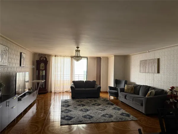 $2,550 | 2500 Parkview Drive, Unit 1712, Hallandale Beach, FL 33009
