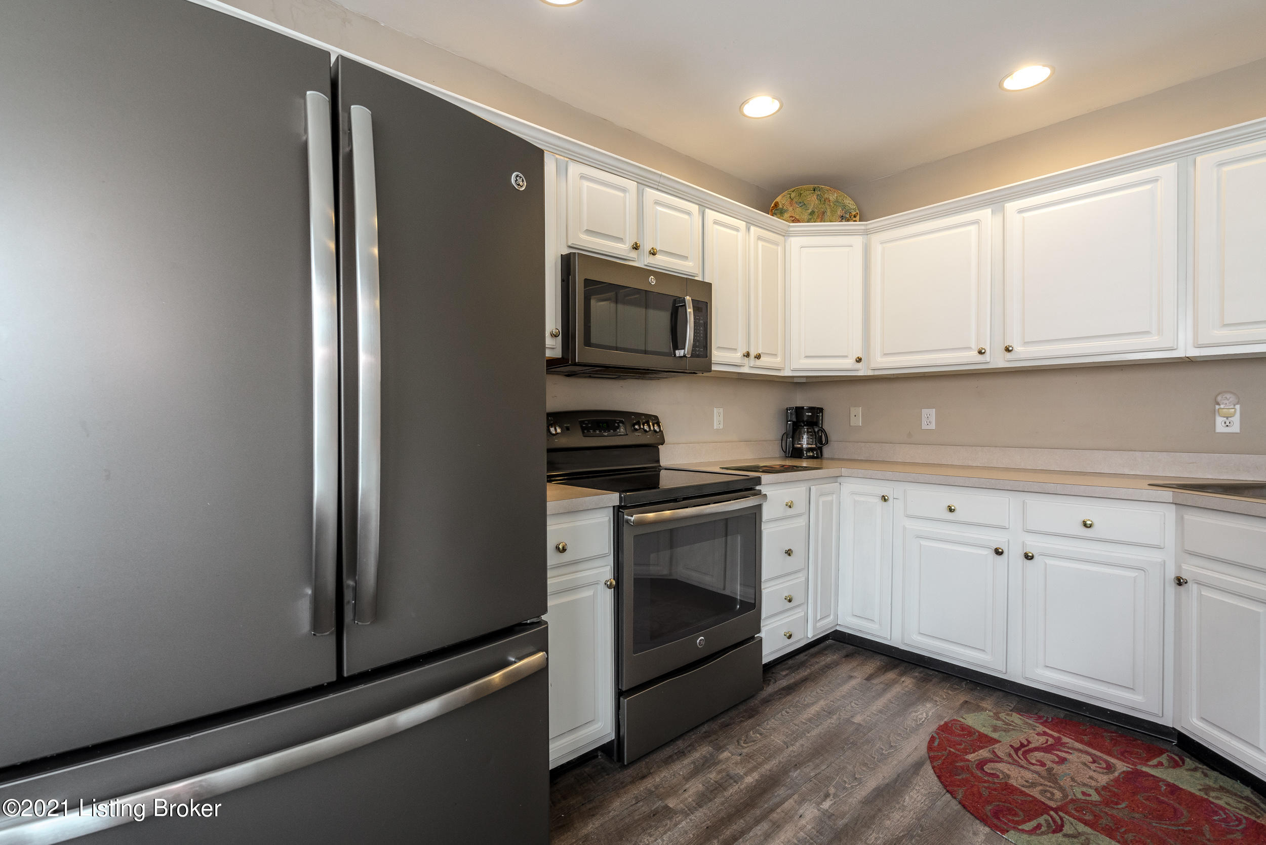 3018 Sprowl Road Louisville, KY 40299 - Photo 22 of 48 3018 Sprowl Road-24