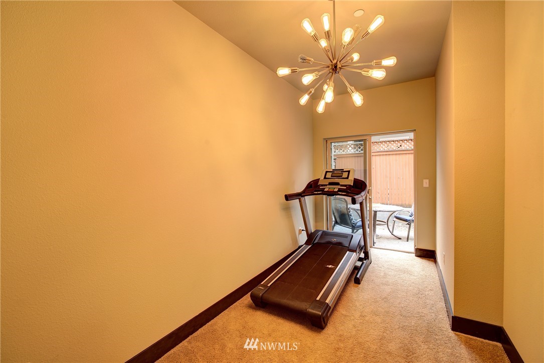 3911 Northeast 3rd Place Renton, WA 98056 - Photo 4 of 25