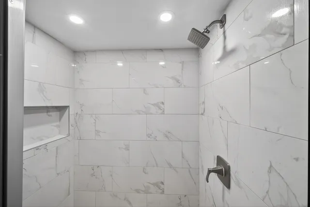 $264,900 | 332 River Street, Unit 4504, Lemont, IL 60439