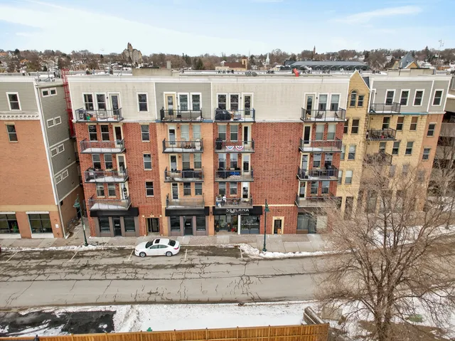 $264,900 | 332 River Street, Unit 4504, Lemont, IL 60439