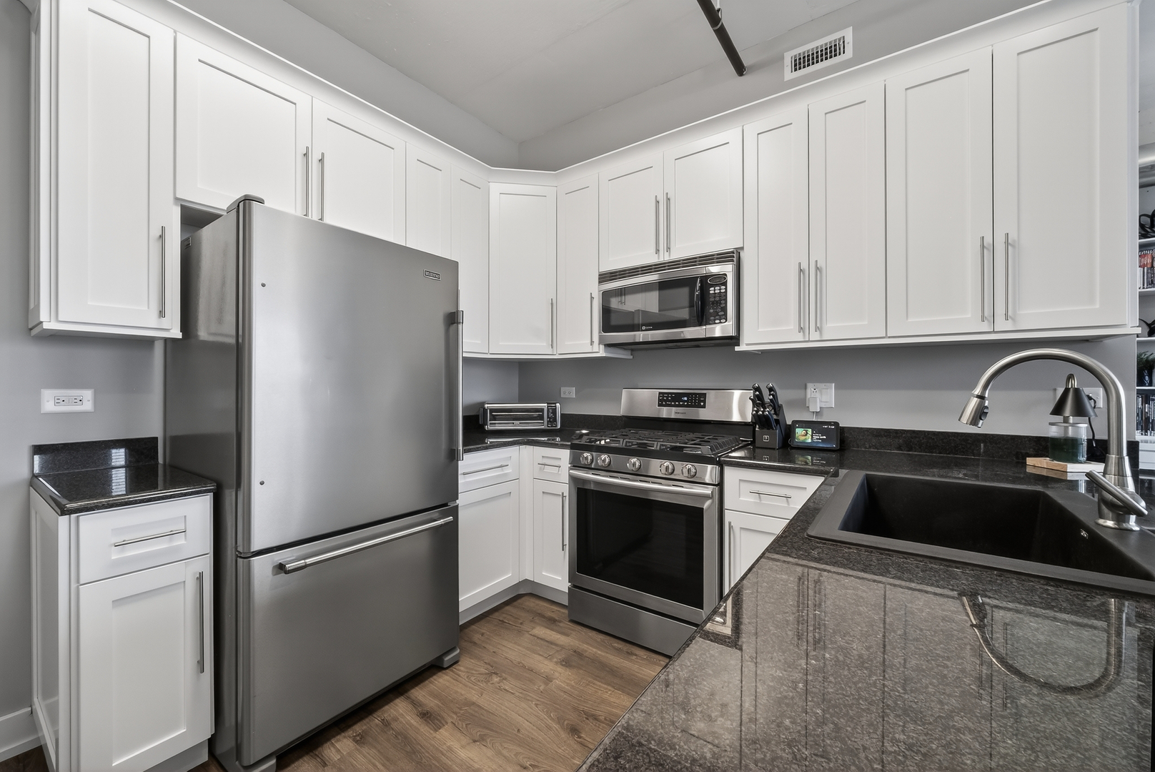 332 River Street, Unit 4504 Lemont, IL 60439 - Photo 7 of 20