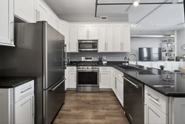 $264,900 | 332 River Street, Unit 4504, Lemont, IL 60439