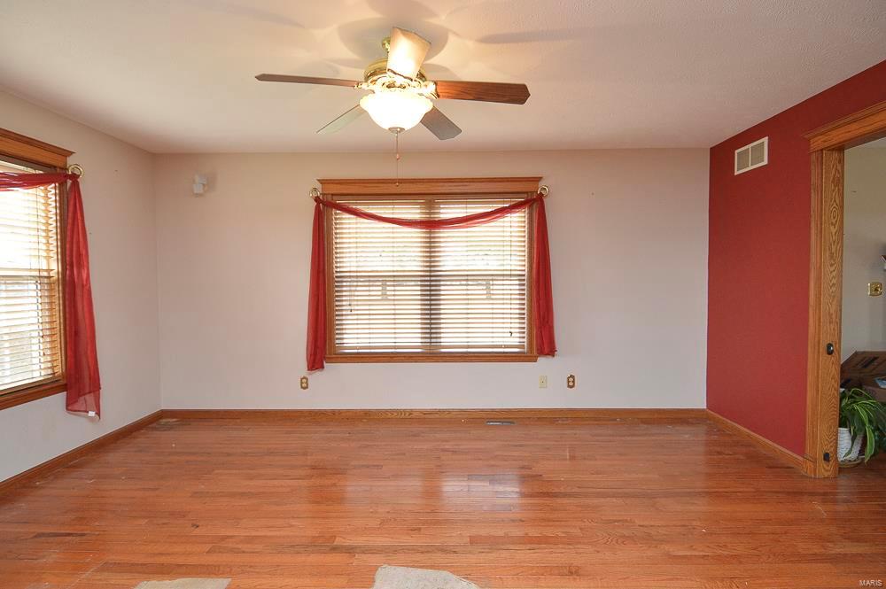 16519 Conrad Road Brighton, IL 62012 - Photo 15 of 41