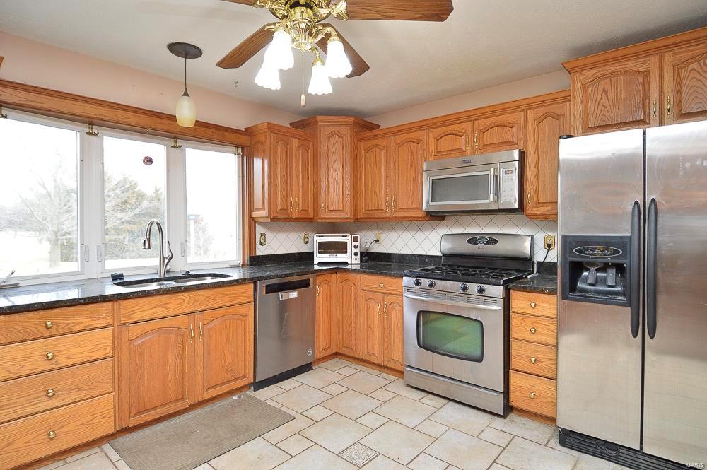 16519 Conrad Road Brighton, IL 62012 - Photo 18 of 41