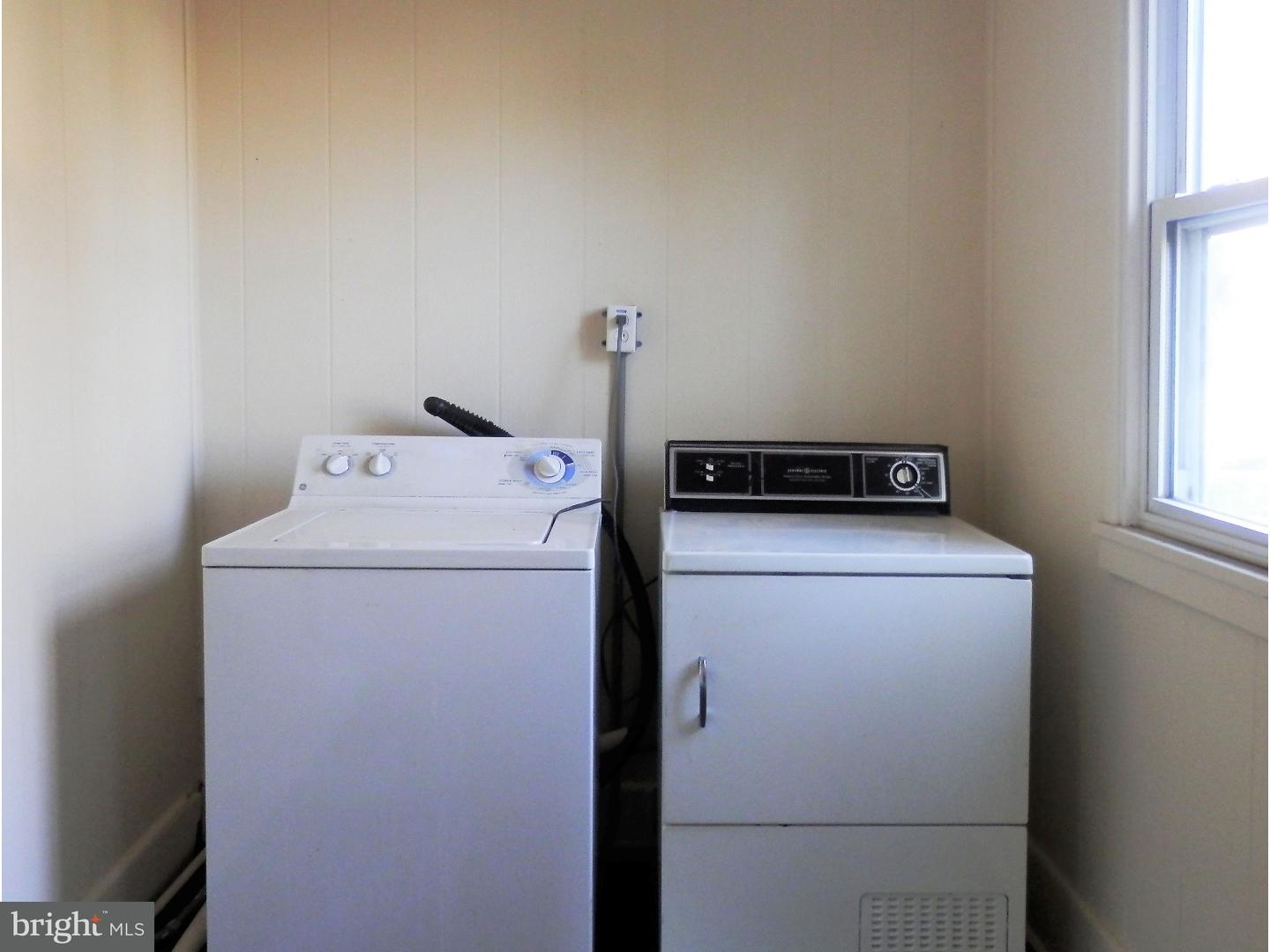 423 Ash Street Riverside, NJ 08075 - Photo 11 of 23 Laundry Room