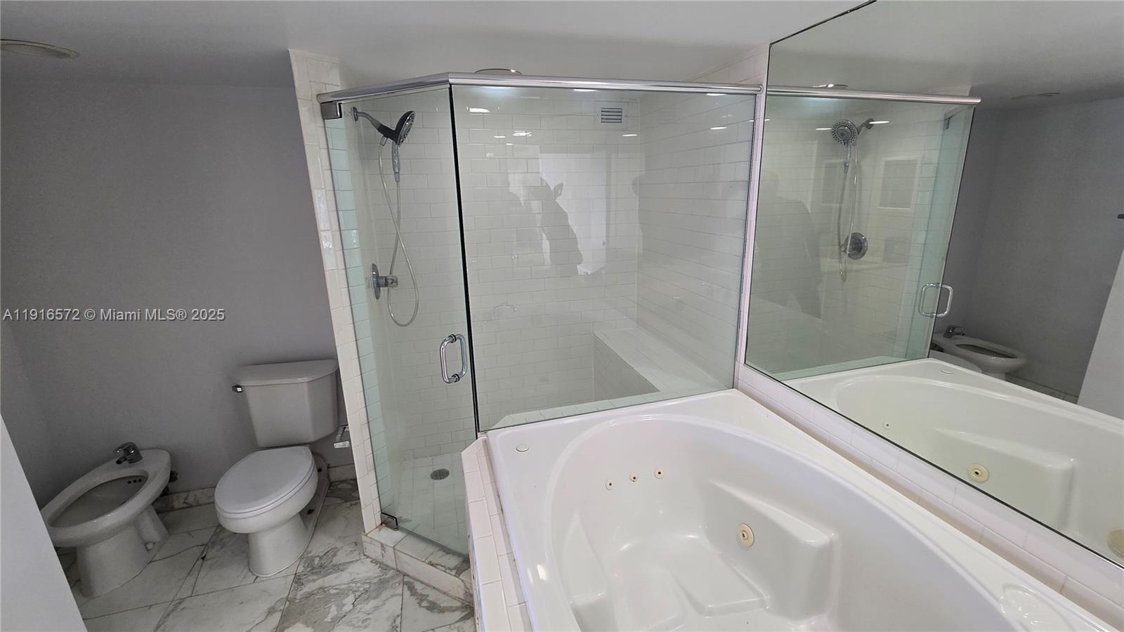 5600 Collins Avenue, Unit 17T Miami Beach, FL 33140 - Photo 33 of 52 Master bathroom