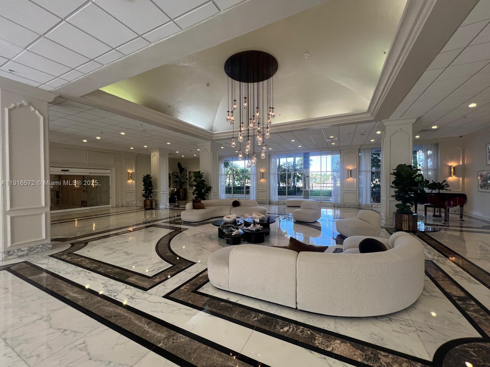 5600 Collins Avenue, Unit 17T Miami Beach, FL 33140 - Photo 43 of 52