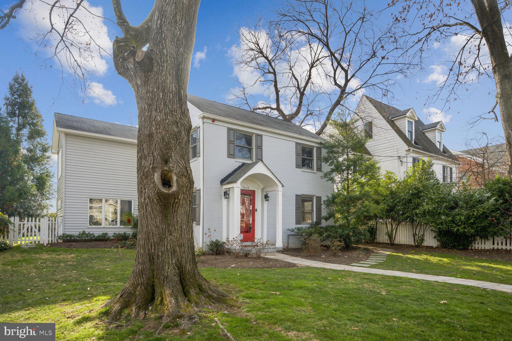 7010 Exeter Road Bethesda, MD 20814 - Photo 3 of 10