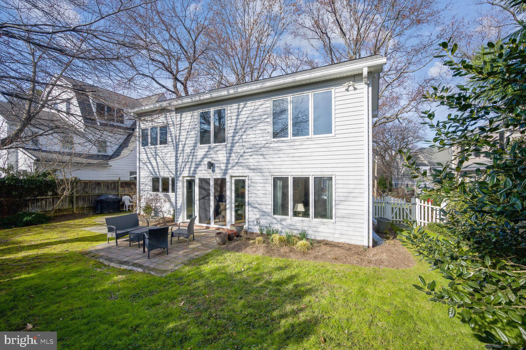 7010 Exeter Road Bethesda, MD 20814 - Photo 5 of 10