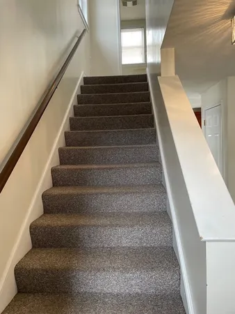 $2,850 | 32 Lincoln Road, Unit B, Newton, MA 02458