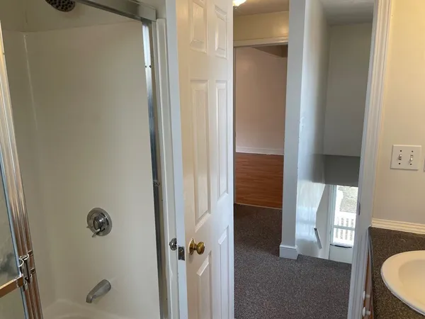 $2,850 | 32 Lincoln Road, Unit B, Newton, MA 02458