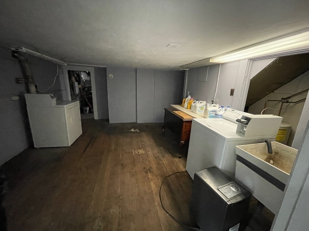 32 Lincoln Road, Unit B Newton, MA 02458 - Photo 23 of 26