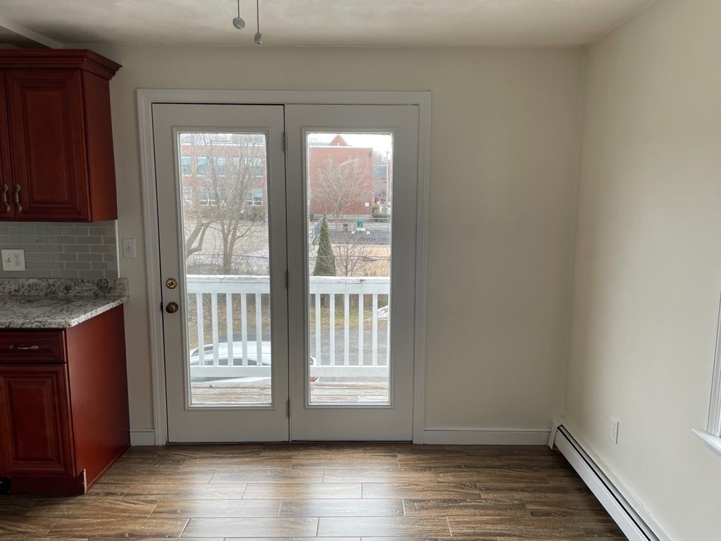 32 Lincoln Road, Unit B Newton, MA 02458 - Photo 5 of 26