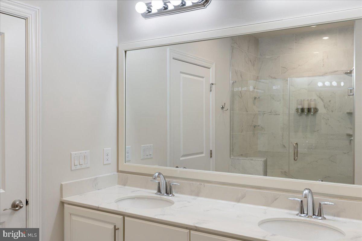 93 Lavender Drive Yardley, PA 19067 - Photo 15 of 47 Dual sinks make life easier!