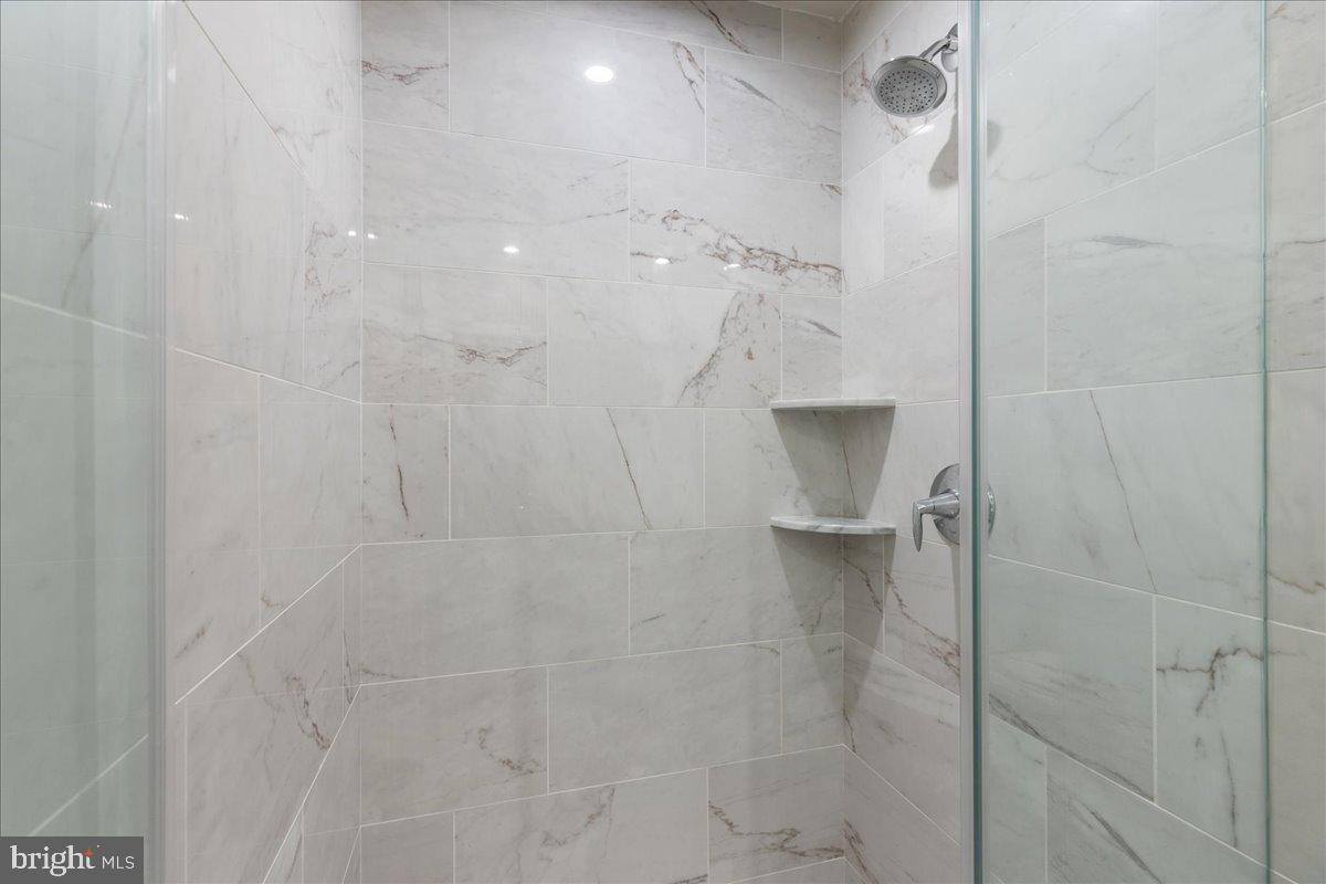 93 Lavender Drive Yardley, PA 19067 - Photo 30 of 47 Spacious tiled shower