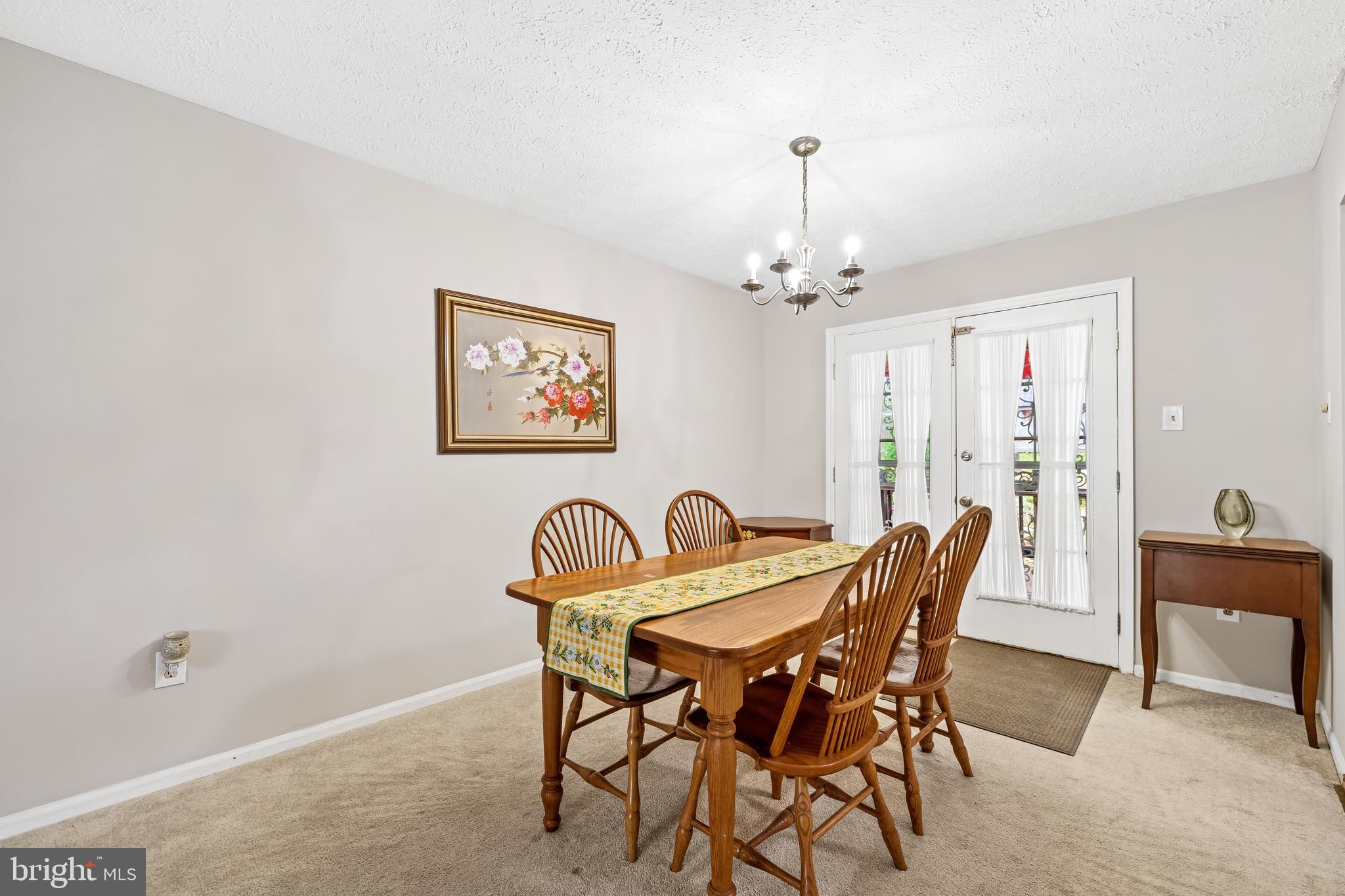 7040 Johnnycake Road Baltimore, MD 21228 - Photo 10 of 31