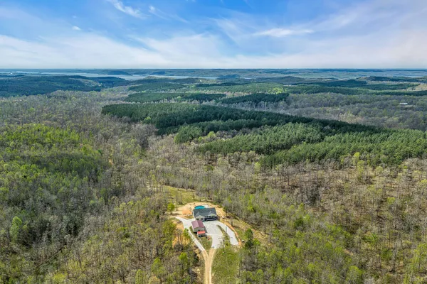 $625,000 | 1140 Bear Hollow Drive, Waverly, TN 37185