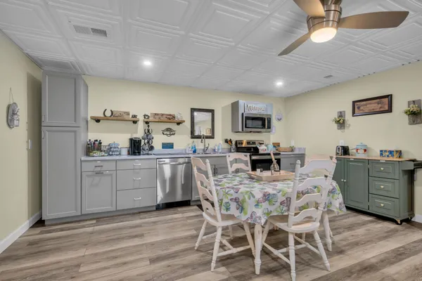 $625,000 | 1140 Bear Hollow Drive, Waverly, TN 37185